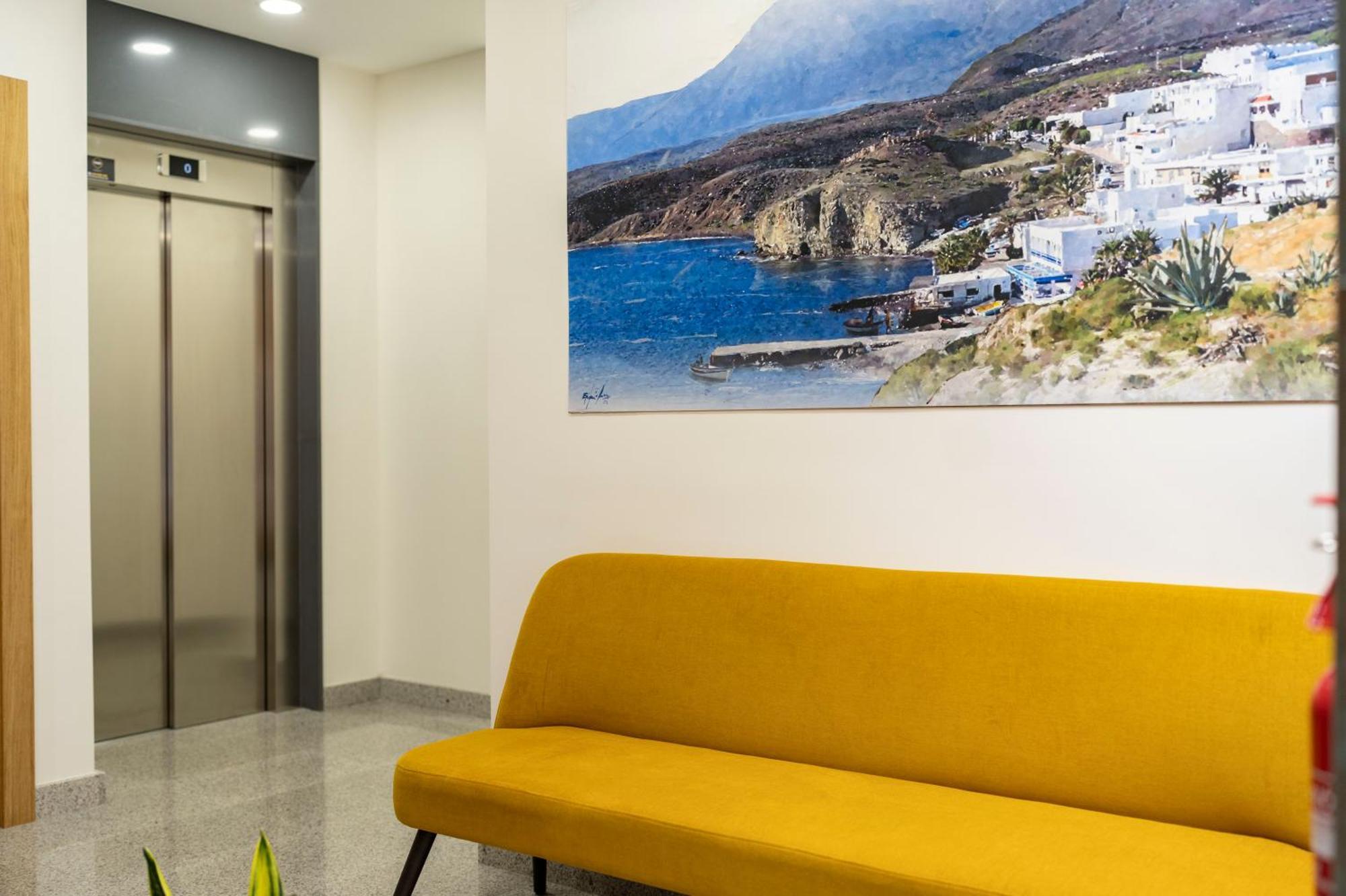 Torreluz Suites Almería Esterno foto